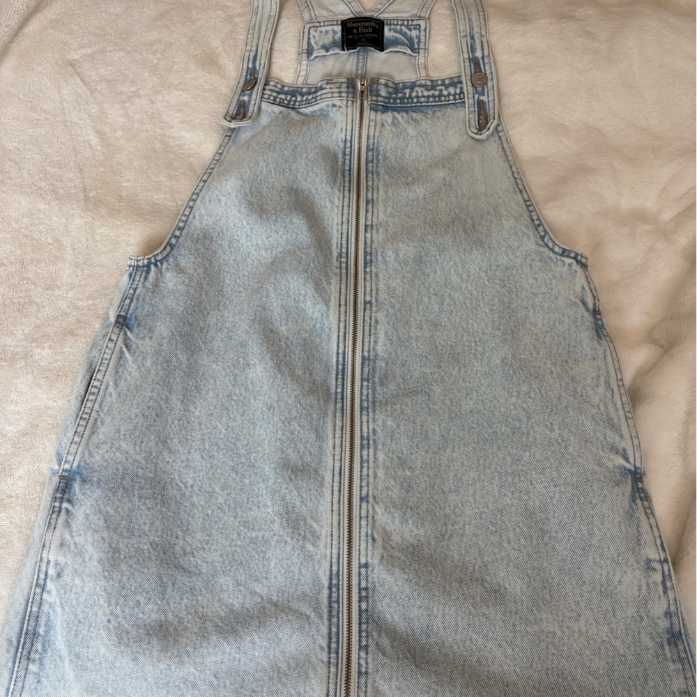 Abercrombie & Fitch Light Wash Denim Dress